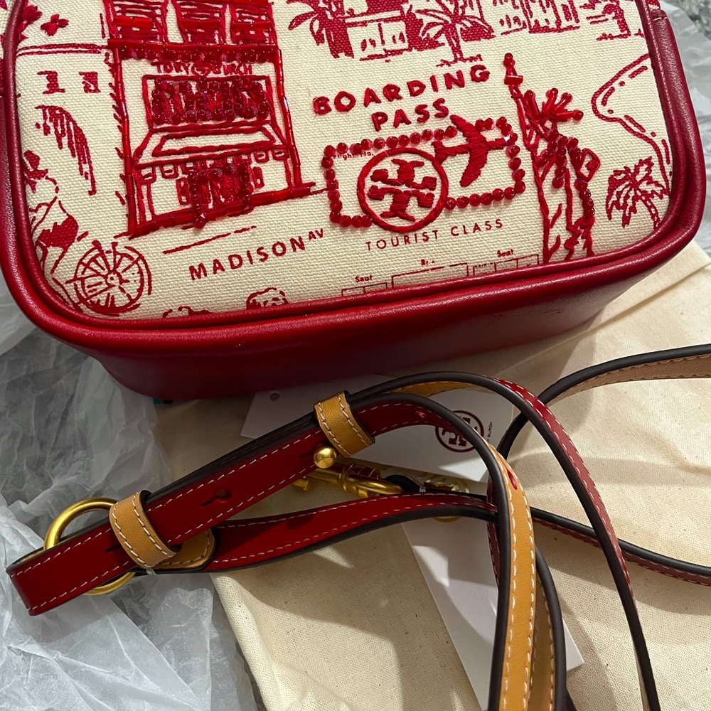 NWOT TORY BURCH Red Destination Perry Camera Bag